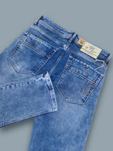 Light Blue Cotton Stretch Super Slim Fit Tapered Length Mid Rise Jeans For Men’s